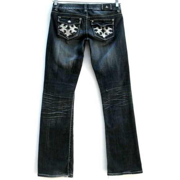 Antique Rivet Bootcut Flap Pockets Embellished Dark Wash Distressed Sz 27 (tag) - Picture 1 of 9